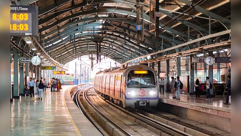 दिवाली के त्योहार की वजह से मेट्रो के समय में बदलाव, जानें सुबह से देर रात में कब तक मिलेगी मेट्रो