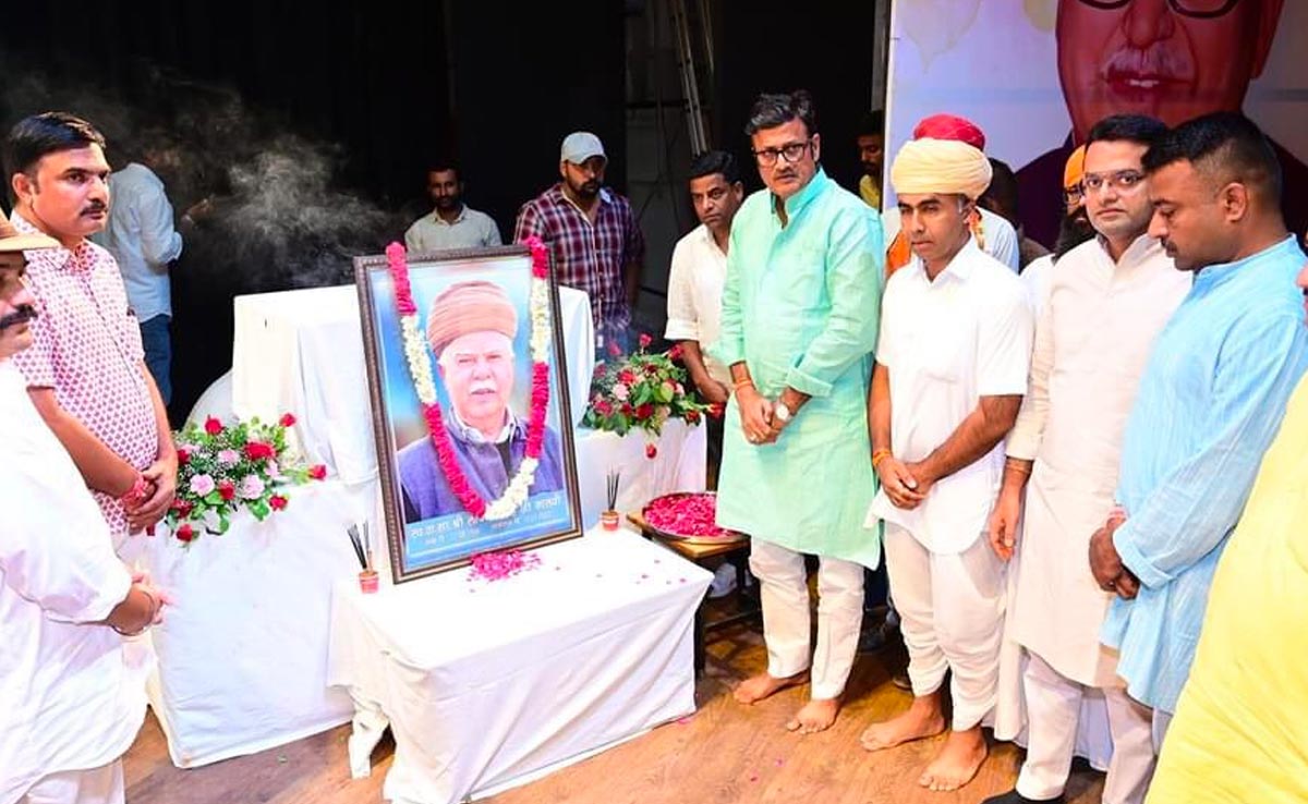 राजपूत वोट पर भाजपा और कांग्रेस की नज़र, करणी सेना के संस्थापक की पुण्यतिथि पर दिखा असर