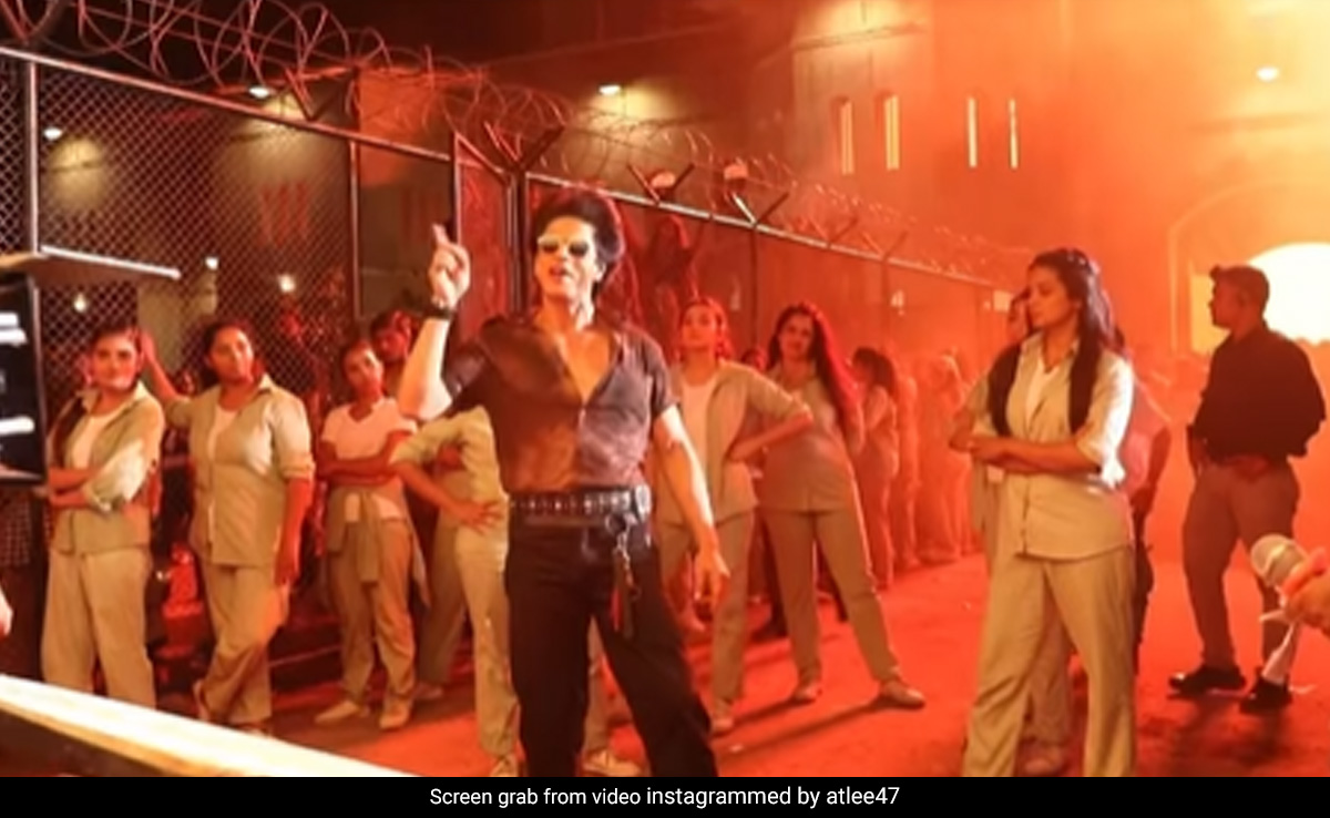 <i>Zinda Banda</i> BTS: Shah Rukh Khan Is The Other Name Of Infectious Energy