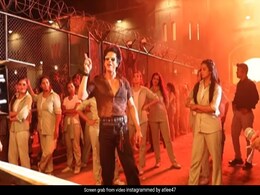 <i>Zinda Banda</i> BTS: Shah Rukh Khan Is The Other Name Of Infectious Energy <i>Zinda Banda</i> BTS: Shah Rukh Khan Is The Other Name Of Infectious Energy