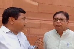 बीजेपी नेता संजय जायसवाल ने कहा- "बिहार में जातीय जनगणना पर सभी दल तैयार, लेकिन कानून..." बीजेपी नेता संजय जायसवाल ने कहा- "बिहार में जातीय जनगणना पर सभी दल तैयार, लेकिन कानून..."