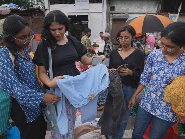 Welcome To Dariyapur, One Stop For Buying Fabric Waste