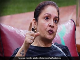 Bigg Boss OTT 2: टॉप-5 से बाहर हुईं पूजा भट्ट, हाथ से निकली ट्रॉफी Bigg Boss OTT 2: टॉप-5 से बाहर हुईं पूजा भट्ट, हाथ से निकली ट्रॉफी
