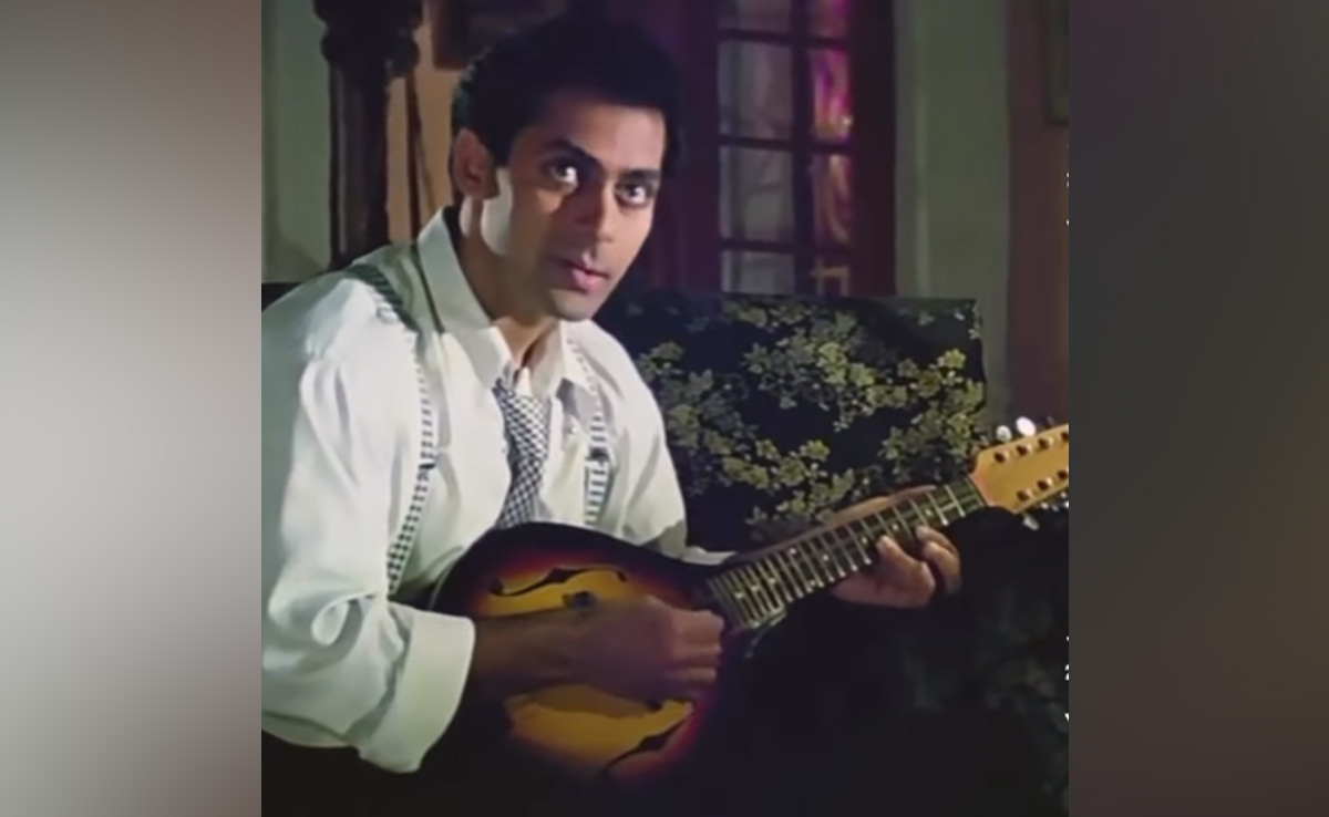 Salman Khan Sums Up 35 Years In Bollywood With An Adorable Post: "35 Years Went By Like 35 Days"