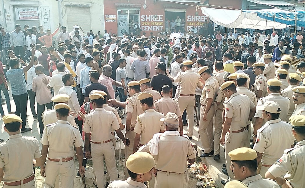 डीडवाना डबल मर्डरः  दलित परिवार ने दिया अल्टीमेटम, बोले, न्याय नहीं मिला तो करेंगे भूख हड़ताल&nbsp;