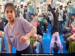 Delhi Metro में ऐसी हरकत, लड़की का वीडियो देख सिर पकड़ लेंगे आप Delhi Metro में ऐसी हरकत, लड़की का वीडियो देख सिर पकड़ लेंगे आप
