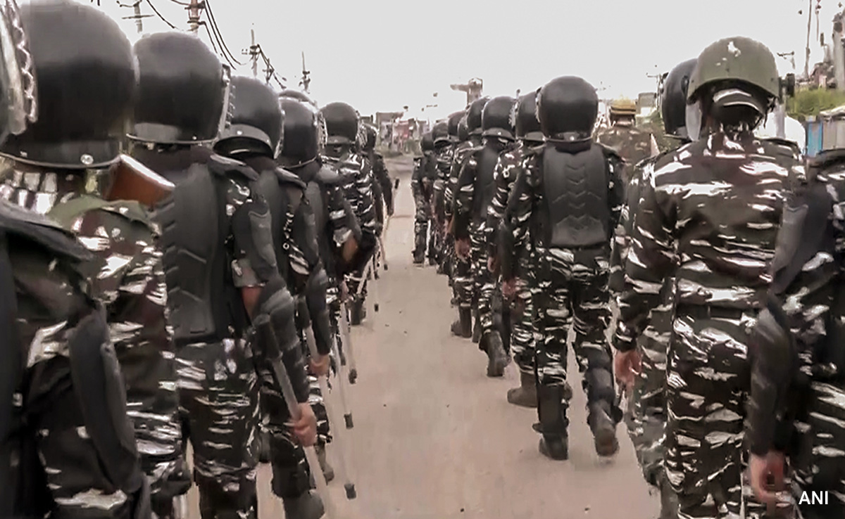 Nearly 300 Companies Of Paramilitary Forces Deployed In Kashmir Ahead Of Assembly Polls