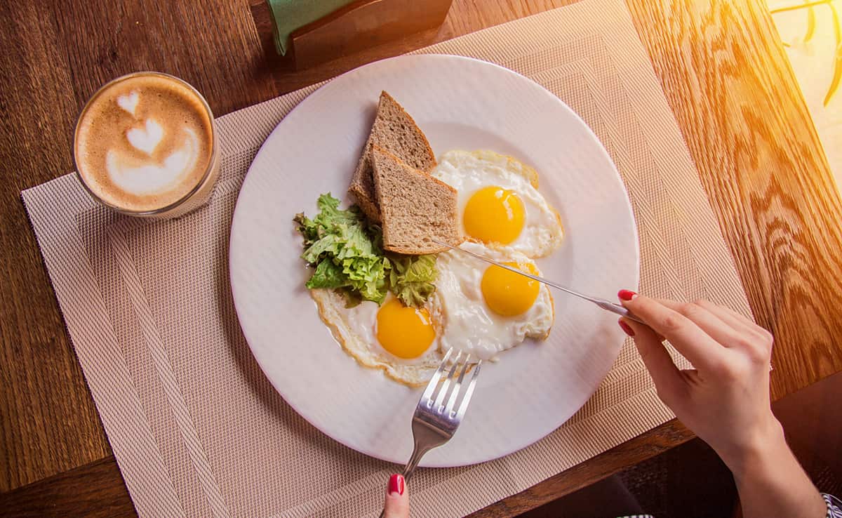 10 Reasons Why You Should Eat Eggs Regularly This Winter