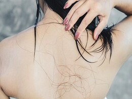 बालों का झड़ना रोकने के लिए कुछ बातों का ध्यान रखना है जरूरी, सही तरह से शैंपू ना करने पर भी हो सकता है Hair Fall बालों का झड़ना रोकने के लिए कुछ बातों का ध्यान रखना है जरूरी, सही तरह से शैंपू ना करने पर भी हो सकता है Hair Fall