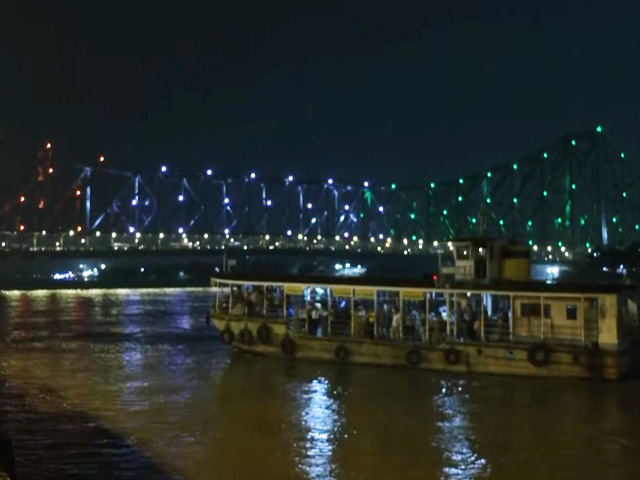 Kolkata's Howrah Bridge, Victoria Memorial Illuminated In Tricolour