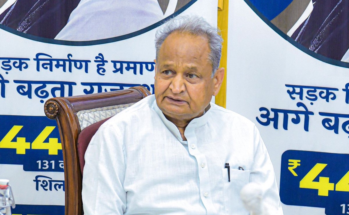 सीएम गहलोत ने सड़क विकास से जुड़े 153 कार्यों का किया लोकार्पण