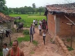 पन्ना के रिहायशी इलाकों में 15 दिनों से डेरा डाले बैठे तेंदुए को वन विभाग ने पकड़ा, गांव में राहत पन्ना के रिहायशी इलाकों में 15 दिनों से डेरा डाले बैठे तेंदुए को वन विभाग ने पकड़ा, गांव में राहत