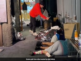 Canadian Newlyweds Get Stuck On Top Of Mountain After Gondola Breaks Down Canadian Newlyweds Get Stuck On Top Of Mountain After Gondola Breaks Down