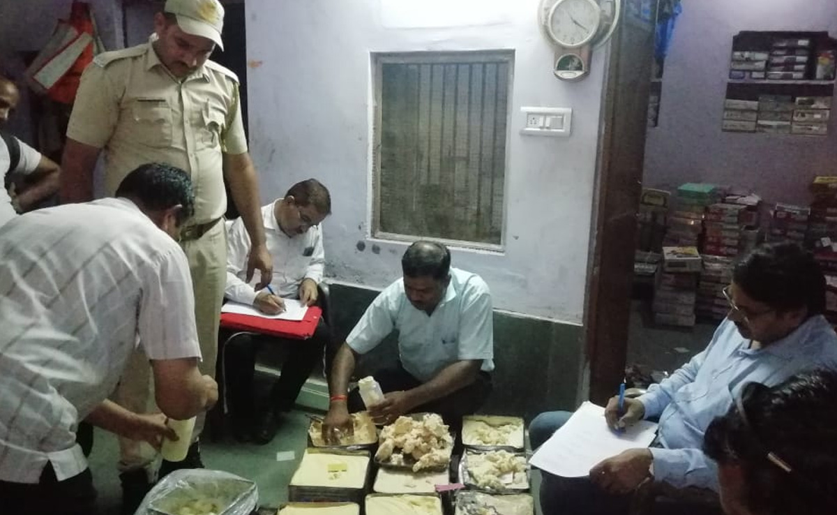 राखी से पहले एक्टिव हुई फूड सेफ्टी टीम, अजमेर में 150 किलो मिलावटी मावा किया जब्त