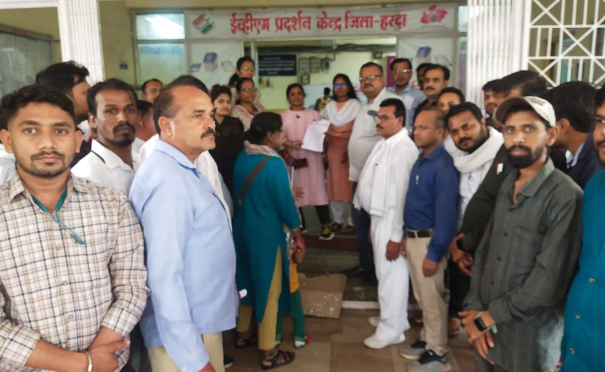 भोपाल: मांगे पूरी न होने से गुस्से में पटवारी, CM को पत्र भेजकर दी बड़े आंदोलन की चेतावनी