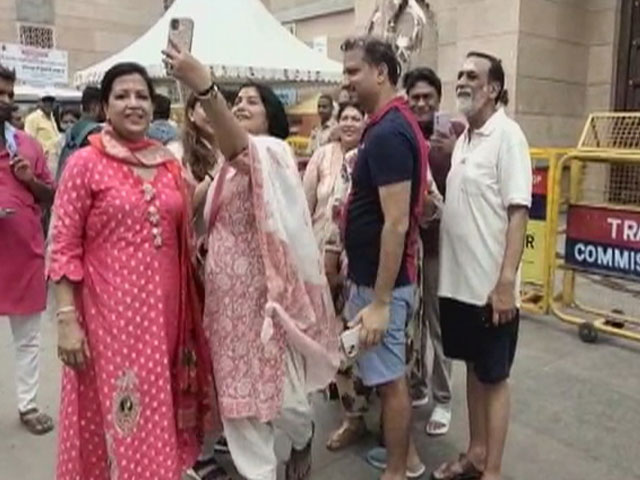 Varanasi Records Surge In Tourists In 2022