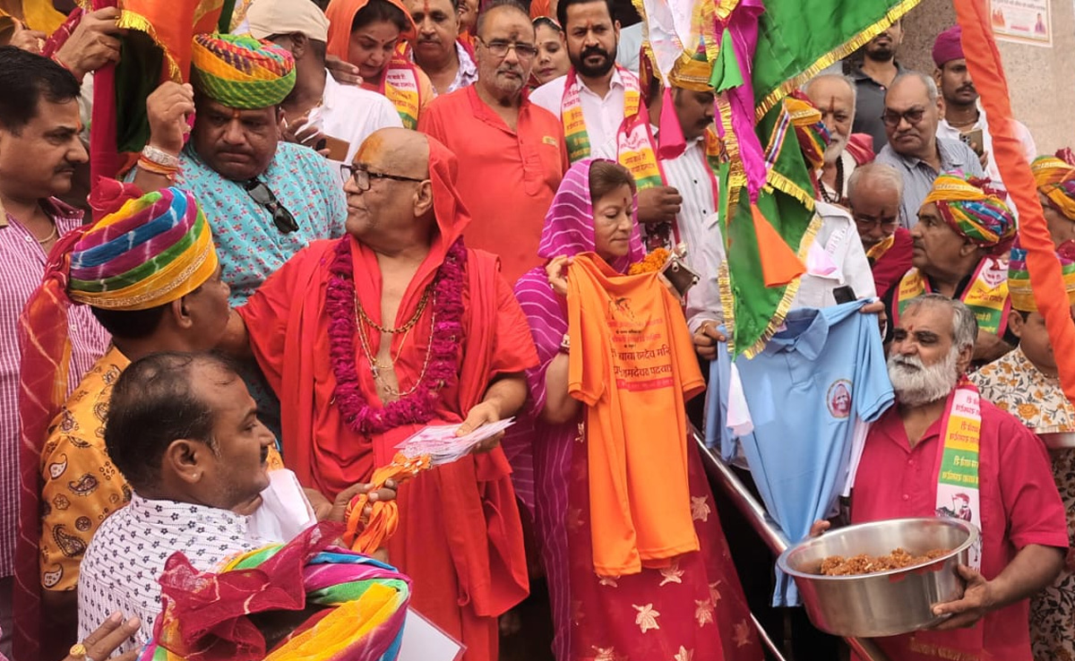 महारानी हेमलता राजे के नेतृत्व में जोधपुर से रामदेवरा तक निकाली जाएगी पदयात्रा, ध्वज पूजन संपन्न