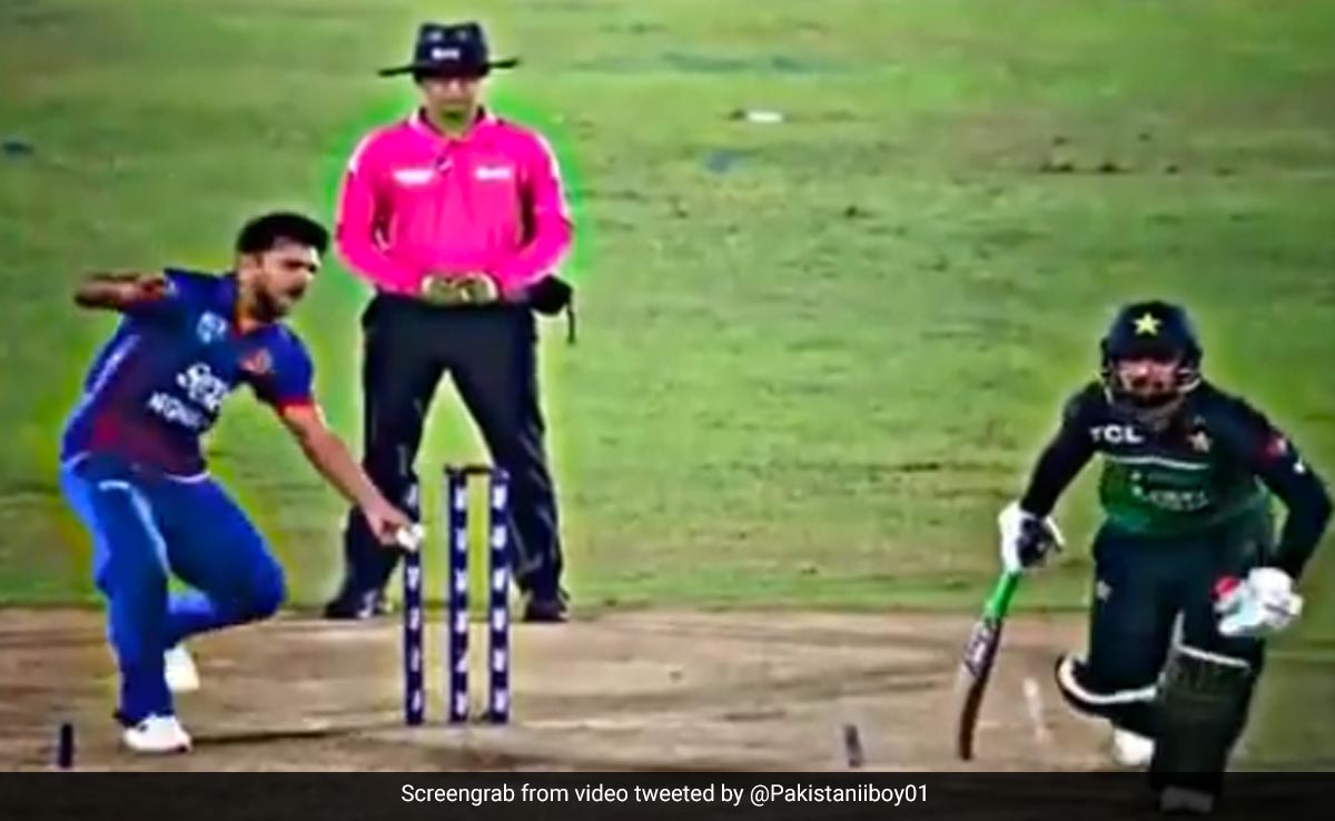 PAK vs AFG: आखिरी ओवर में शादाब खान हुए मांकडिंग का शिकार, तो गुस्से से लाल हुए बाबर आज़म का वीडियो हुआ वायरल