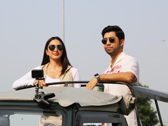 What Happened When Sidharth Malhotra Wiped Dust Off His Uniform During <i>Shershaah</i>