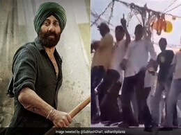 VIDEO: चलते ट्रक में सनी देओल के फैन्स ने मचाया 'गदर ', तारा सिंह की तरह नाचते आए नजर VIDEO: चलते ट्रक में सनी देओल के फैन्स ने मचाया 'गदर ', तारा सिंह की तरह नाचते आए नजर