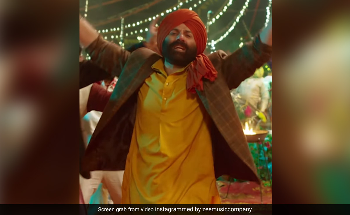 <i>Gadar 2</i> Box Office Collection Day 8: Sunny Deol's Film Is "Not Out" At Rs 300 Crore