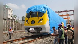 Indore Metro: इंदौर में जल्द दौड़ेंगी मेट्रो ट्रेनें, पहले हफ्ते मुफ्त में कर सकेंगे सफर, यहां जानें किराया से लेकर सभी जानकारी