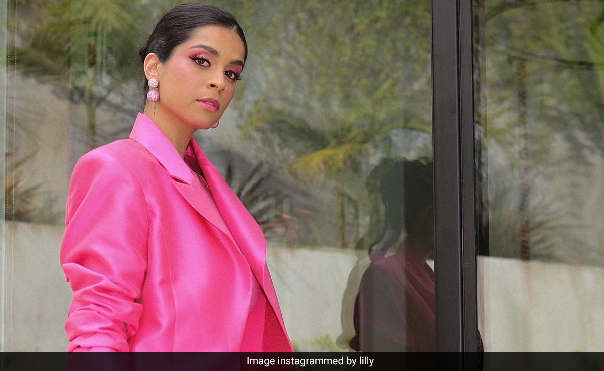 Lilly Singh's <i>Prem</i> For <i>Rocky Aur Rani</i> (Note: "Not An Ad"). Alia Bhatt, Ranveer Singh React