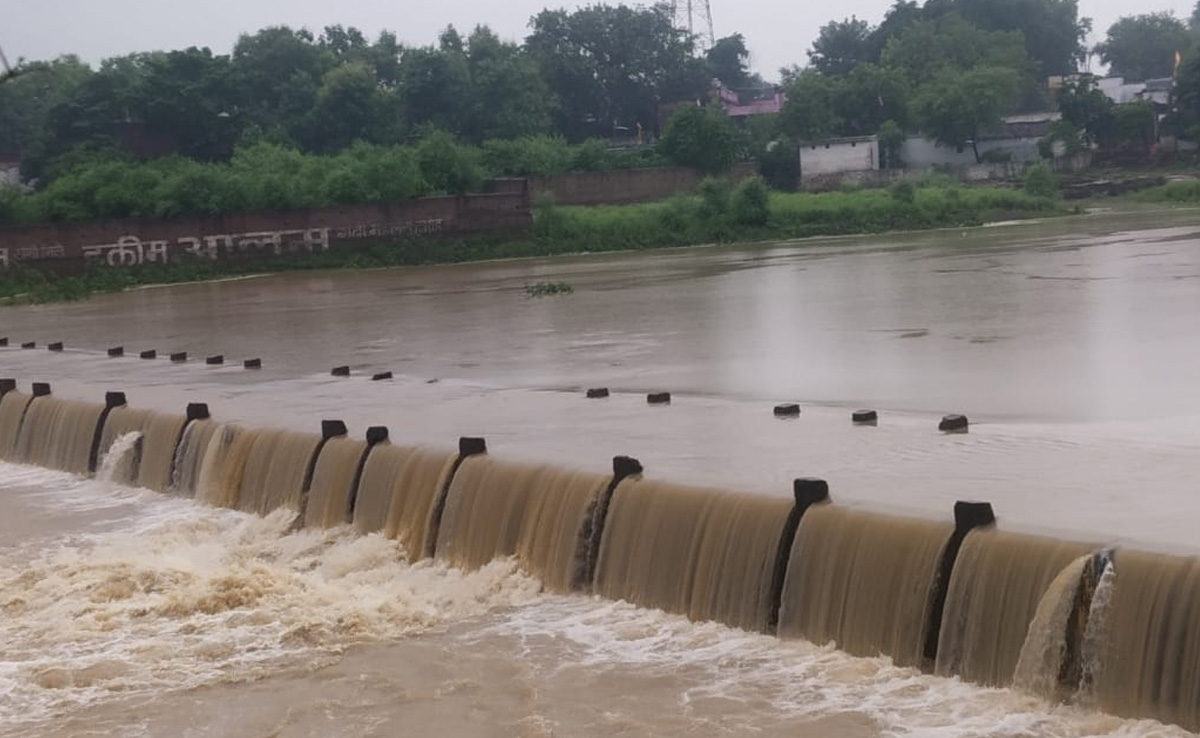 दमोह में बारिश बनी मुसीबत,CM शिवराज सिंह चौहान का दौरा भी हुआ स्थगित