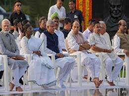 BJP ही नहीं, NDA के सहयोगी नेता भी दिखे भूतपूर्व PM अटल बिहारी वाजपेयी की समाधि पर BJP ही नहीं, NDA के सहयोगी नेता भी दिखे भूतपूर्व PM अटल बिहारी वाजपेयी की समाधि पर