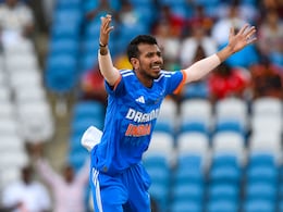 "Lollypop <i>De Diya Hai...</i>": Harbhajan Singh Fumes Over Yuzvendra Chahal's Exclusion From T20Is vs South Africa "Lollypop <i>De Diya Hai...</i>": Harbhajan Singh Fumes Over Yuzvendra Chahal's Exclusion From T20Is vs South Africa