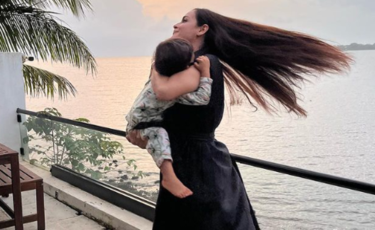 Dia Mirza Shares Adorable Pictures With Son Avyaan: "May We Always Chase Sunsets"
