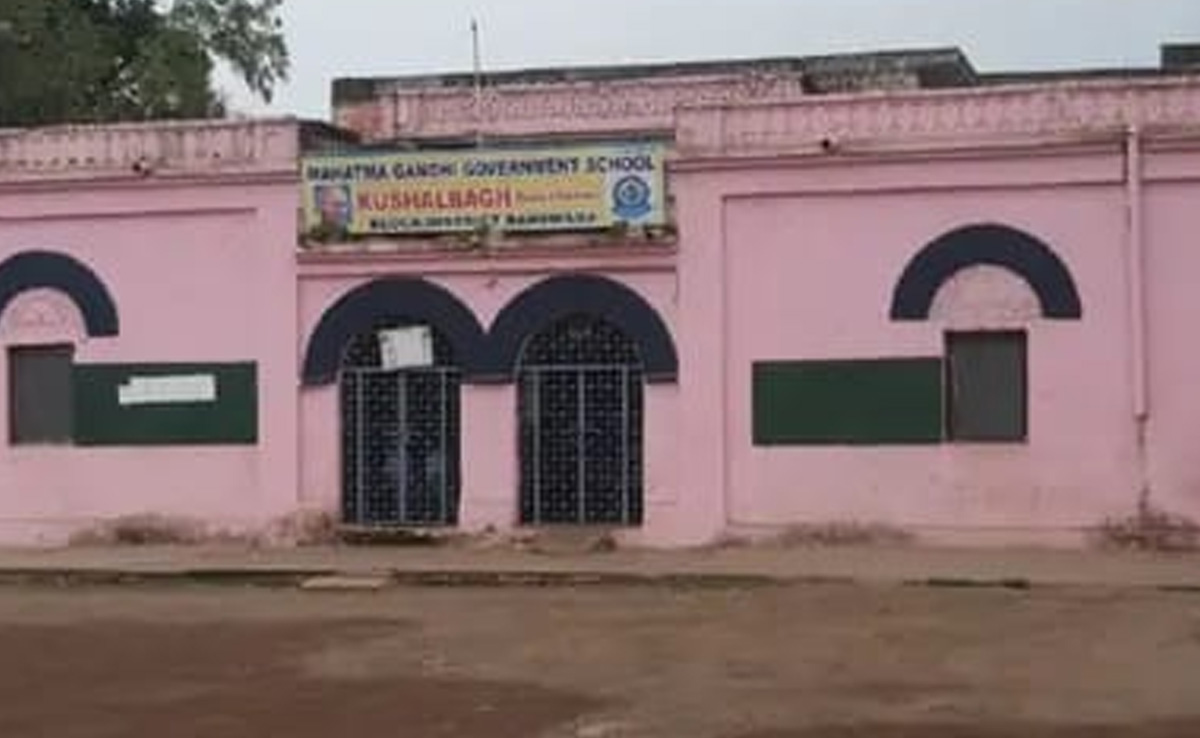 3 बार सीएम रहे हरिदेव जोशी के स्कूल की दुर्दशा, 110 पूर्व अंग्रेजों ने रखी थी स्कूल की आधारशिला