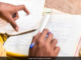 परीक्षा में अच्छे अंक लाने के लिए मेहनत और पढ़ाई के साथ-साथ कर सकते हैं इस मंत्र का जाप परीक्षा में अच्छे अंक लाने के लिए मेहनत और पढ़ाई के साथ-साथ कर सकते हैं इस मंत्र का जाप