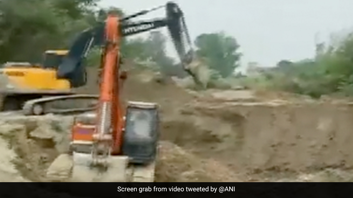 Worker Stuck In 70-Feet-Deep Pit In Punjab, Rescued After 45 Hours