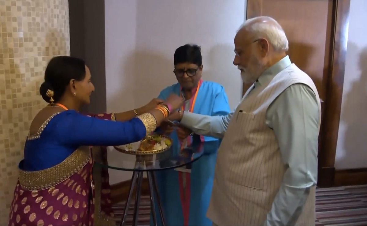 Indian-Origin Women's Rakhi Welcome For PM Modi In South Africa