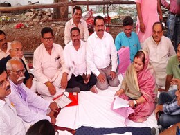 सतना : 39 मांगों को लेकर कई कर्मचारी संगठनों ने राज्य सरकार के खिलाफ किया प्रदर्शन सतना : 39 मांगों को लेकर कई कर्मचारी संगठनों ने राज्य सरकार के खिलाफ किया प्रदर्शन