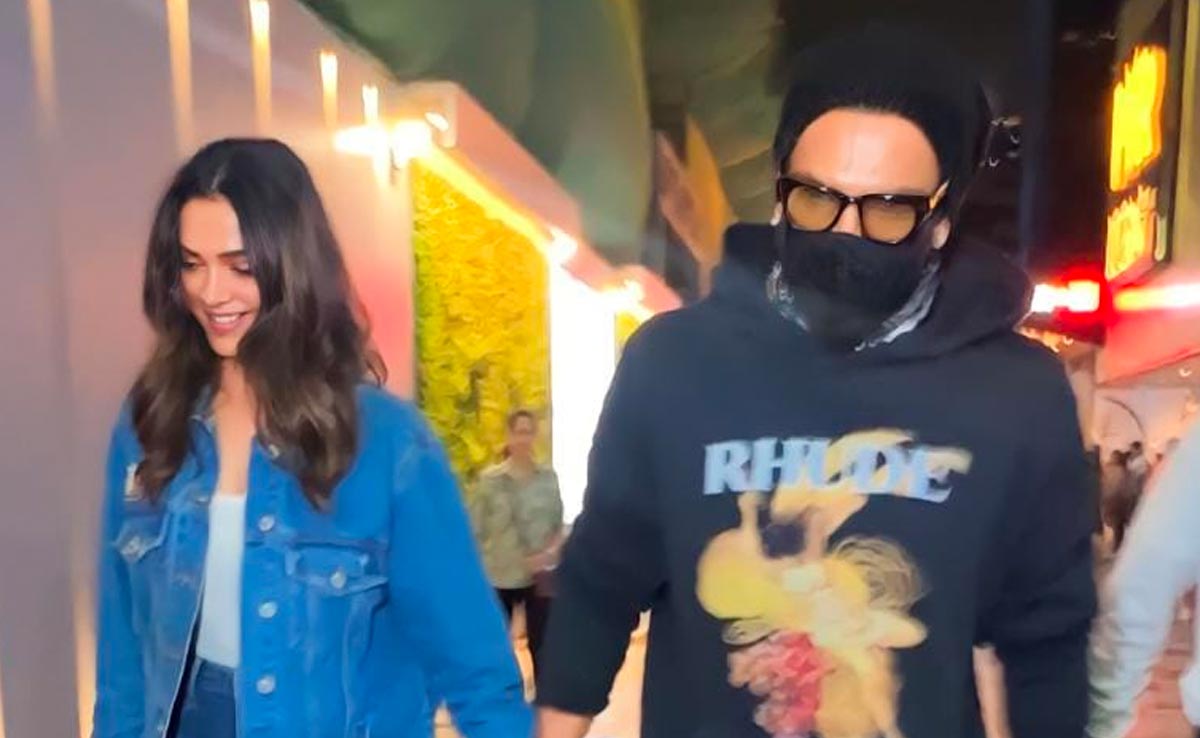 Deepika Padukone Was "Crying, Clapping, Whistling" Watching <i>Rocky Aur Rani</i>, Reveals Ranveer Singh