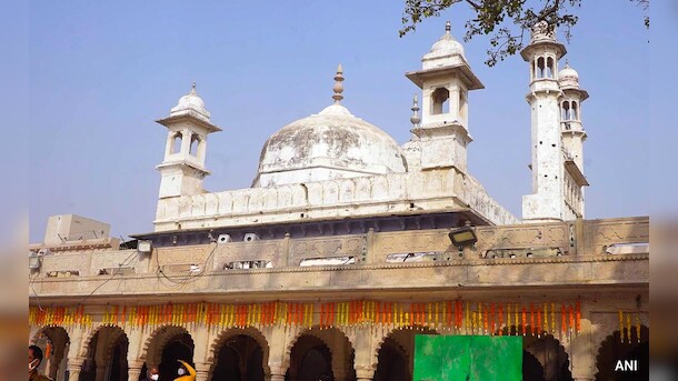Supreme Court Notice To Gyanvapi Mosque Panel On Plea For ASI Survey Of 'Shivling' Area