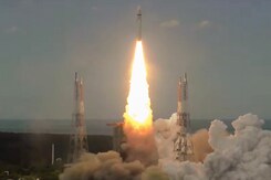 अब चांद की यात्रा पर रवाना हुआ चंद्रयान- 3 अब चांद की यात्रा पर रवाना हुआ चंद्रयान- 3