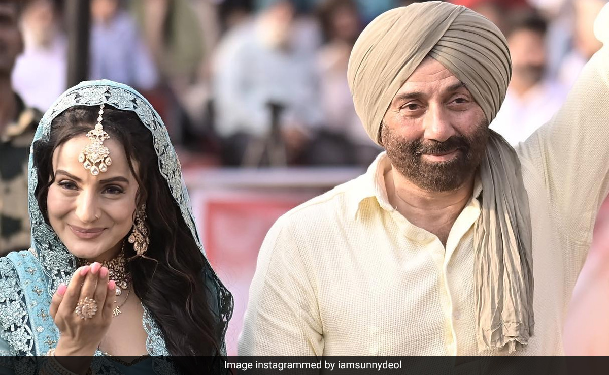 <i>Gadar 2</i>: Sunny Deol And Ameesha Patel Attend The Retreat Ceremony At Attari Border