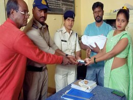 बालाघाट : रीवा-इतवारी ट्रेन से यात्री कीमती समान हुआ चोरी, GRP ने मुस्तैदी से चोर को पकड़ा बालाघाट : रीवा-इतवारी ट्रेन से यात्री कीमती समान हुआ चोरी, GRP ने मुस्तैदी से चोर को पकड़ा