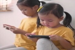 China Considers Limiting Smartphone Time To 2 Hours China Considers Limiting Smartphone Time To 2 Hours