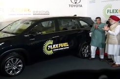 Nitin Gadkari Unveils World's First BS-6 Compliant 'Electrified Flex Fuel Vehicle' Nitin Gadkari Unveils World's First BS-6 Compliant 'Electrified Flex Fuel Vehicle'