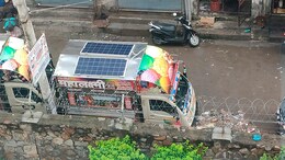 Ice Cream Truck With Solar Panel Has Everybody's Attention Online