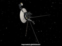 How 'Voyager 2', 12 Billion Miles Away, Re-established Contact With Earth How 'Voyager 2', 12 Billion Miles Away, Re-established Contact With Earth
