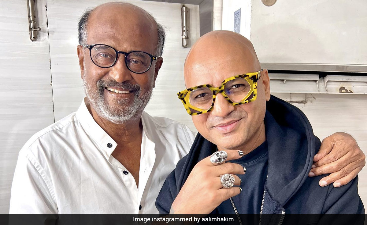 Superstar Rajinikanth Sports A Brand New Cropped Hairstyle For <i>Thalaivar 170</i>