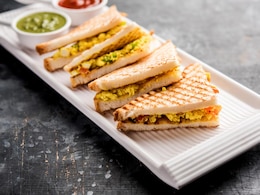 महिला ने ऑनलाइन मंगाया था पनीर सैंडविच, खाया तो निकला चिकन; अब मांग रही लाखों का मुआवजा महिला ने ऑनलाइन मंगाया था पनीर सैंडविच, खाया तो निकला चिकन; अब मांग रही लाखों का मुआवजा