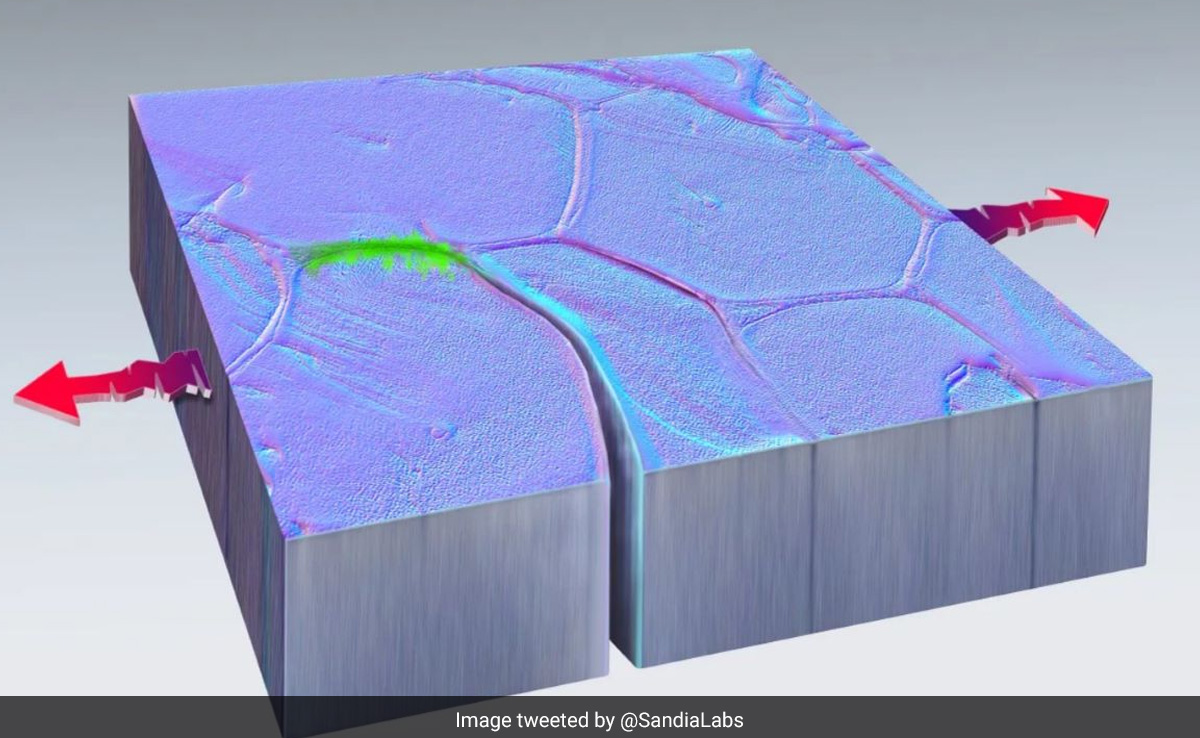 Cracked Piece Of Metal Healed Itself In New Experiment, Scientists Stunned