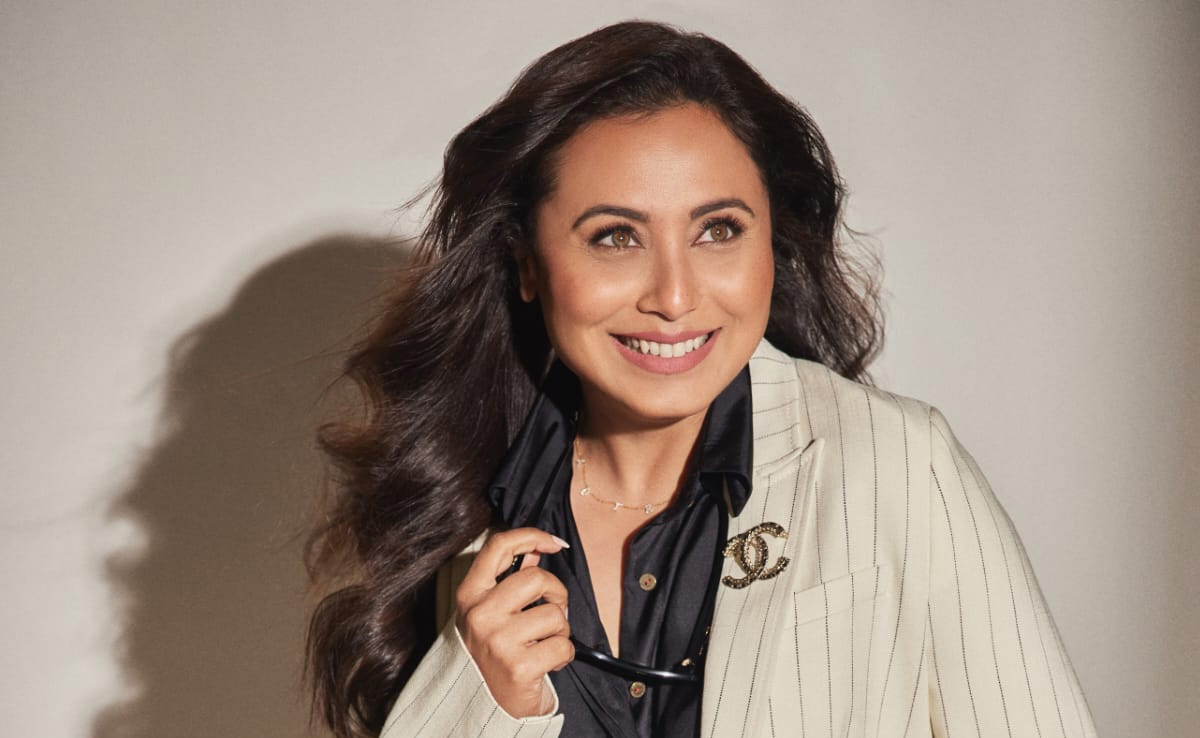 इंडियन फिल्म फेस्टिवल में रानी मुखर्जी के लुक पर टिकीं फैंस की नजरें