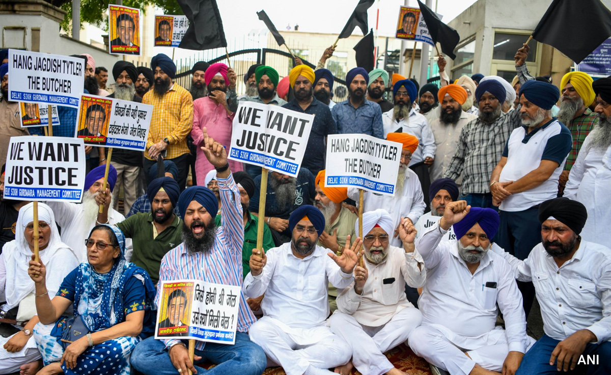 1984 Riots Case: Protests Against Jagdish Tytler Outside Court